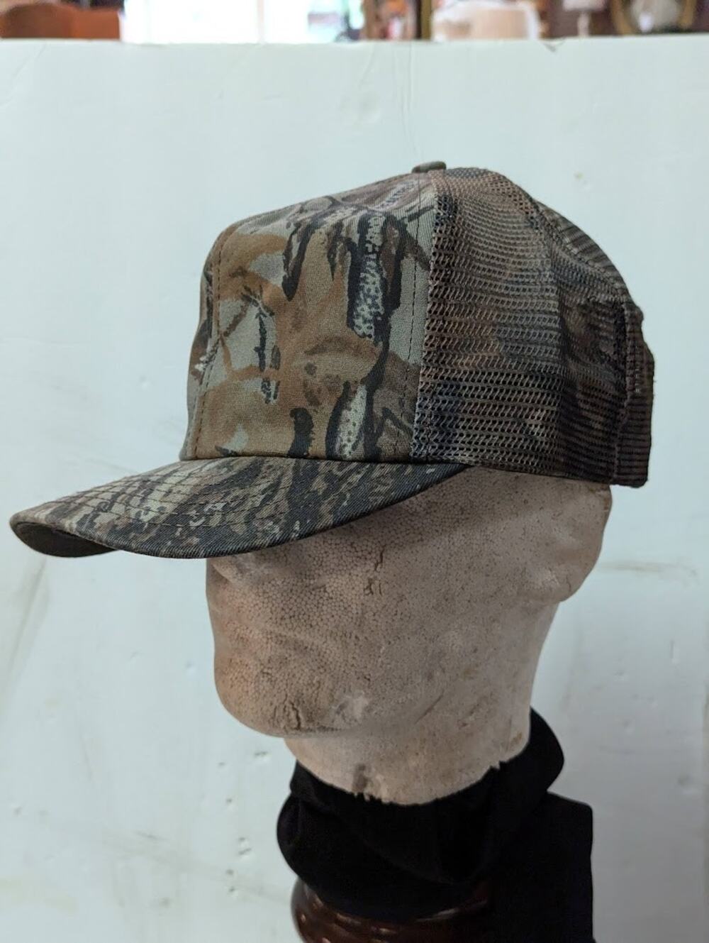 VINTAGE Paramount Snap Back Adjustable TRUCKER Hat Mesh Foam Cap USA Comouflage